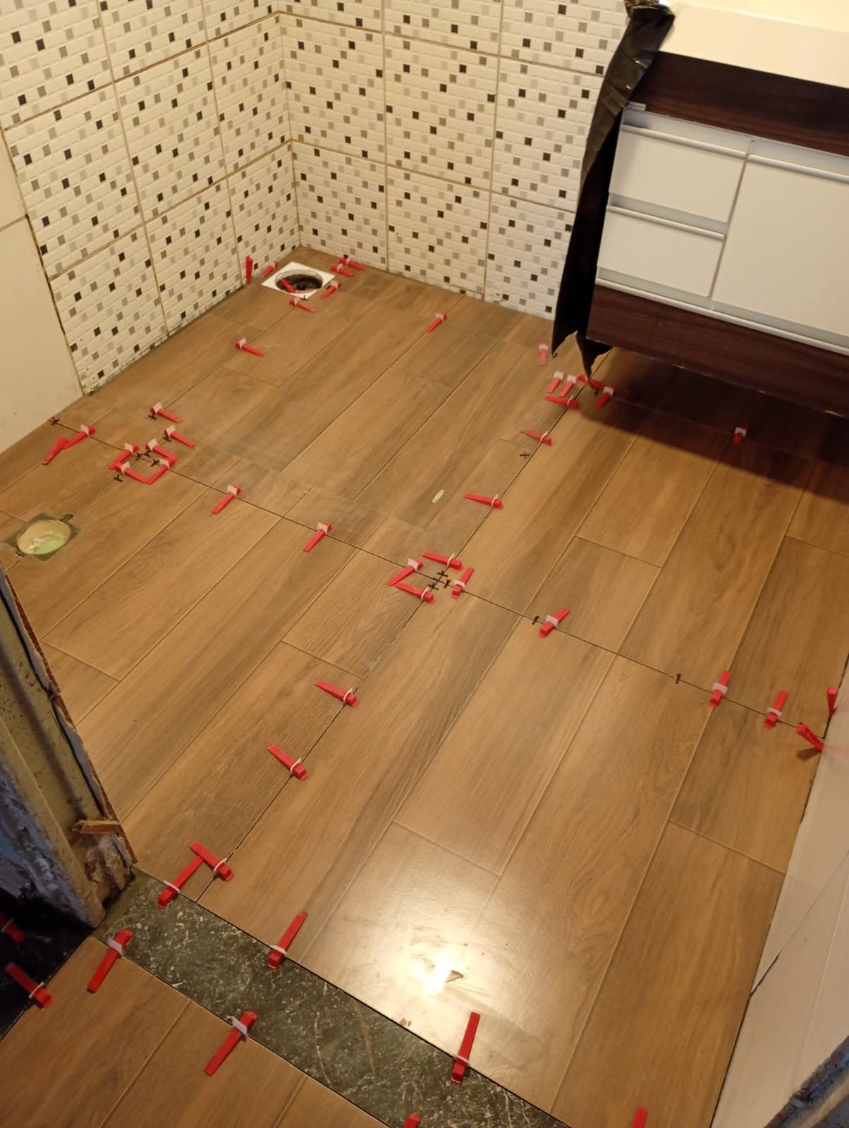 Piso de banheiro em assentamento